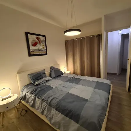 Appartement Renove Independant Avec Garage Au Centre Du Village Saint-Florent  Extérieur photo