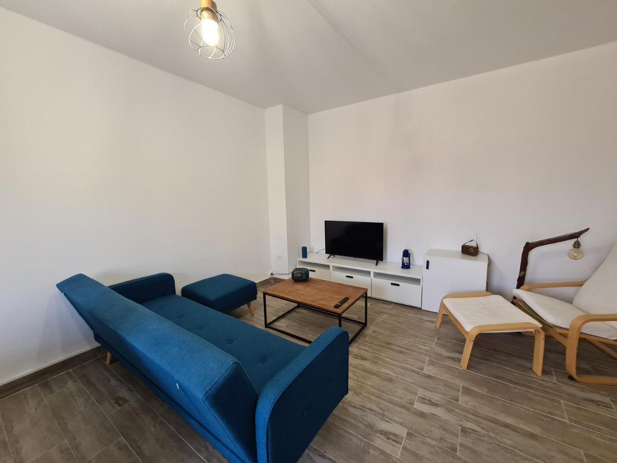 Renove Independant Avec Garage Au Centre Du Village Appartement
